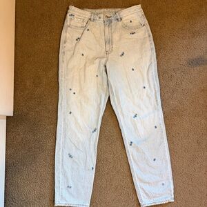 American Eagle Women's 12 Long Floral Daisy Embroidery Highest Rise Mom Jeans